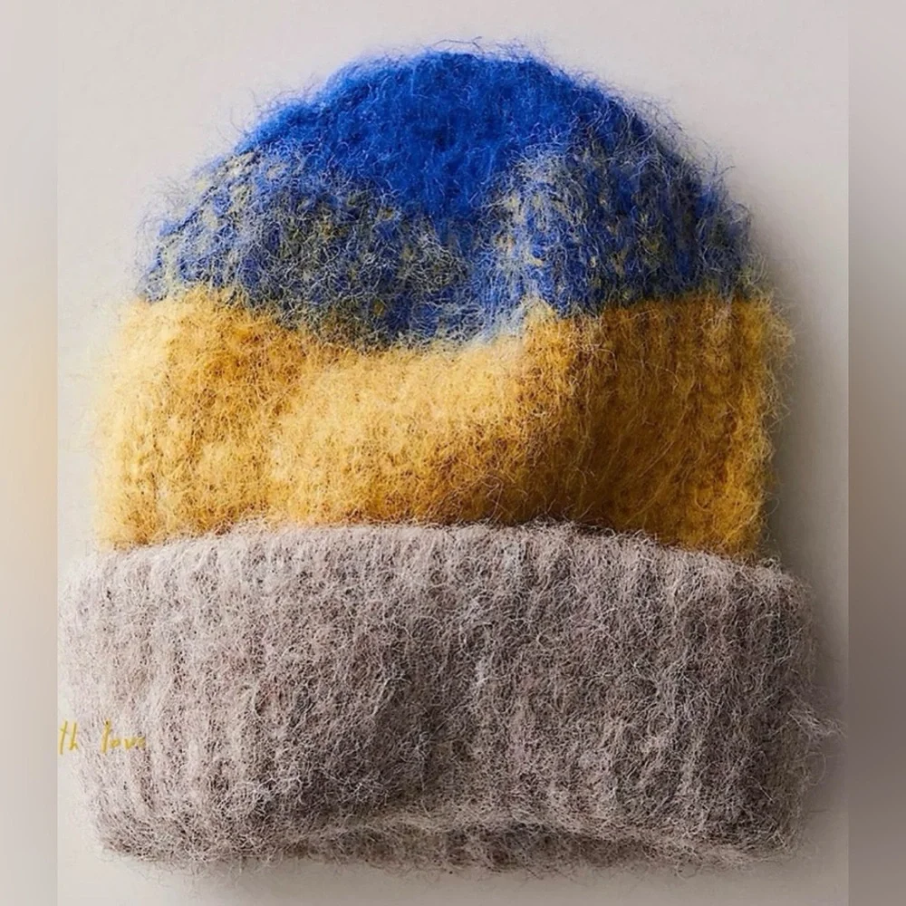 New Free People Icing Beanie in Tan Blue Gold Hat $38 retail - Picture 2 of 5